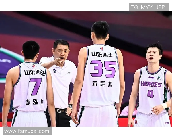 赛后分析：武汉篮球队与成都篮球队在比赛中的战术灵活性对比