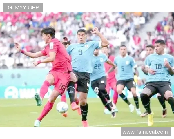 中外足球明星对抗赛激情碰撞展现足球魅力与友谊的盛宴 中外足球明星对抗赛激情碰撞展现足球魅力与友谊的盛宴